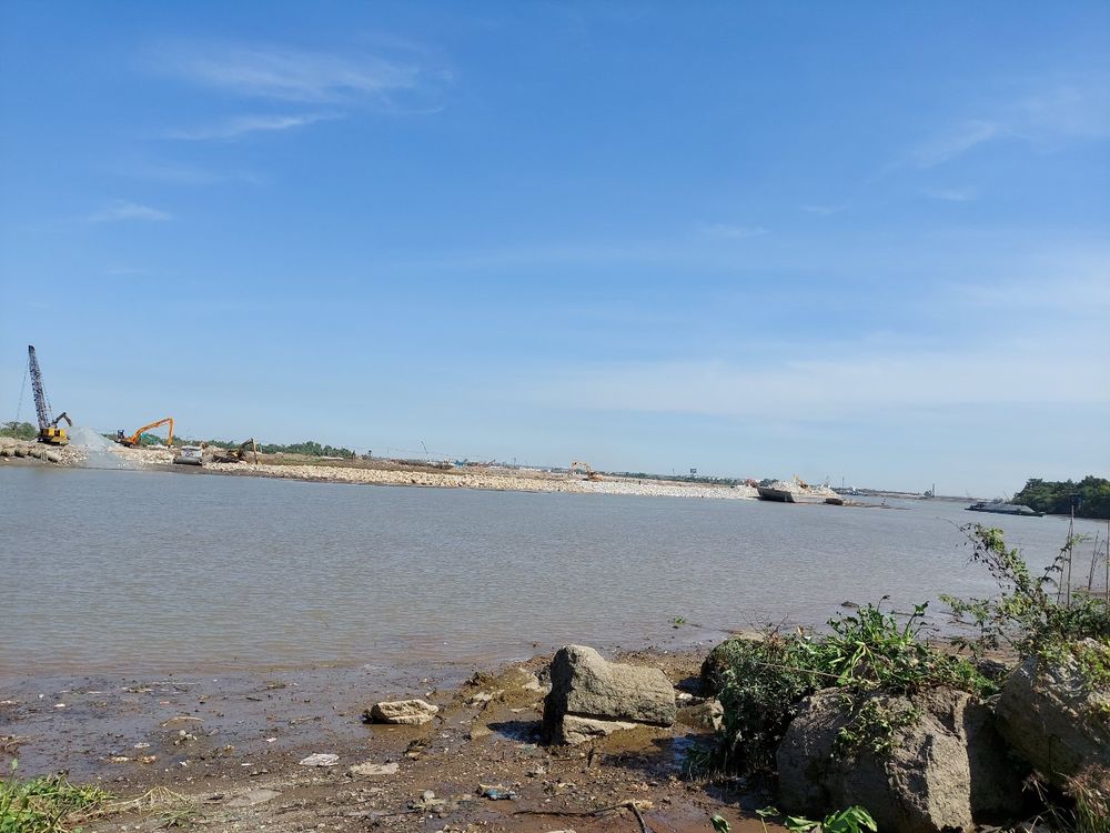 Bờ sông Đồng Nai